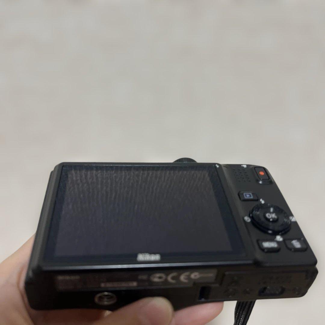 デジタルカメラ M