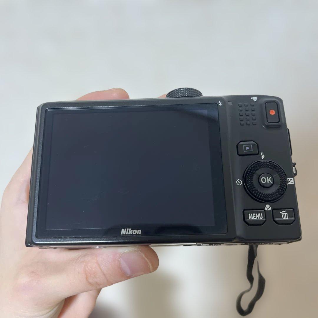 デジタルカメラ M