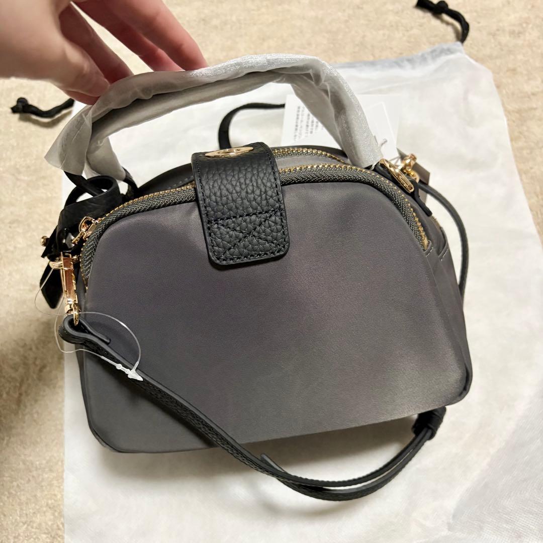 未使用　ヘイニ　HAYNI ベイビーナイロンロシェ　ショルダーバッグ　ミニ