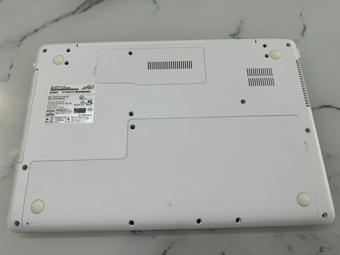 富士通ノートパソコンLIFEBOOK AH49/B2