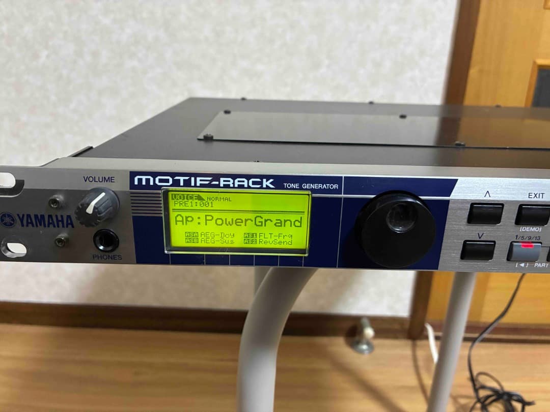 YAMAHA MOTIF RACK 　動作確認済　電源アダプター　取説他付き