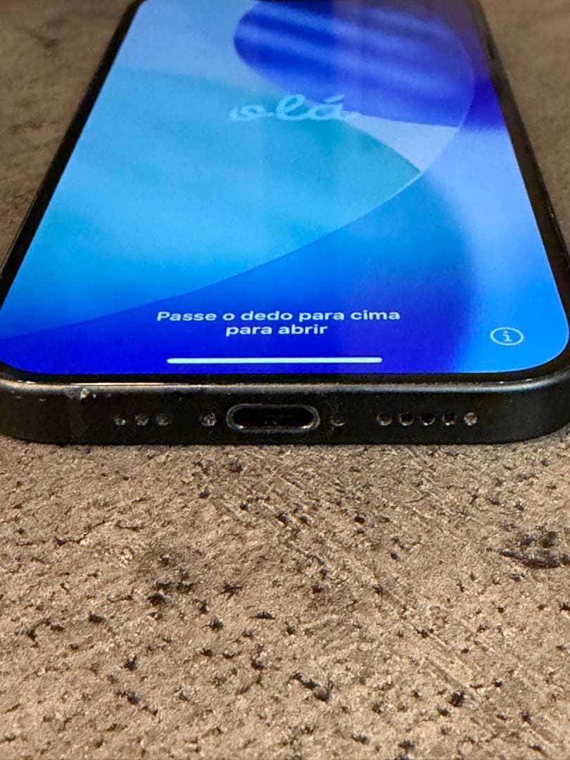 Apple iPhone 15 ブラック 本体 128GB SIMフリー