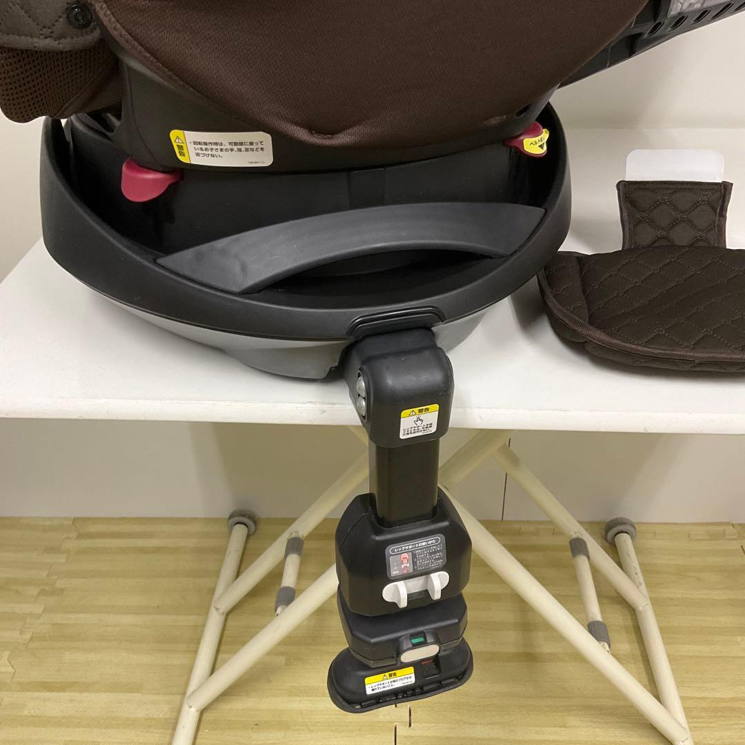 アップリカ フラディア グロウ プレミアム 新生児対応チャイルドシート