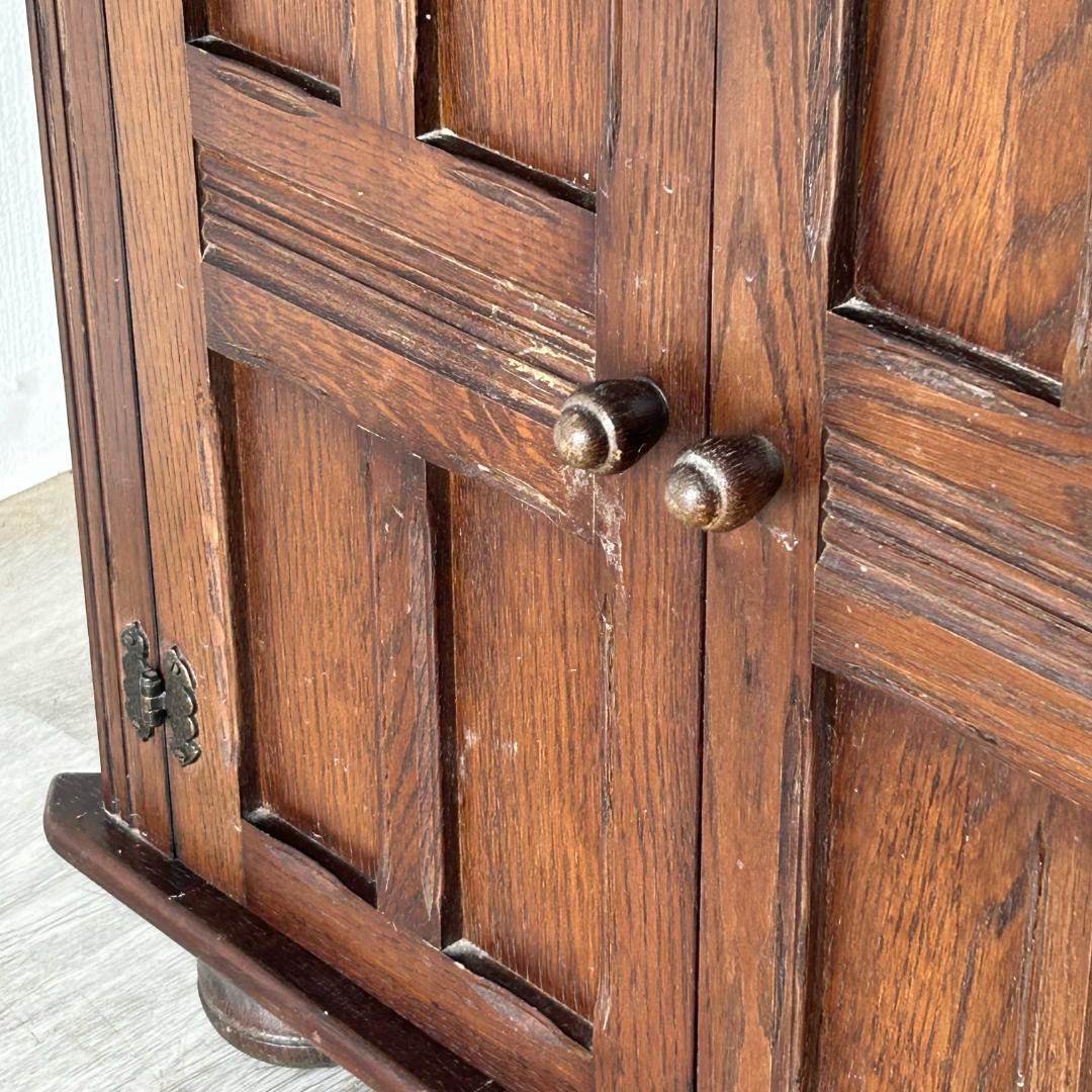 イギリス アンティーク　家具 コーナーキャビネット　1950年頃 512A