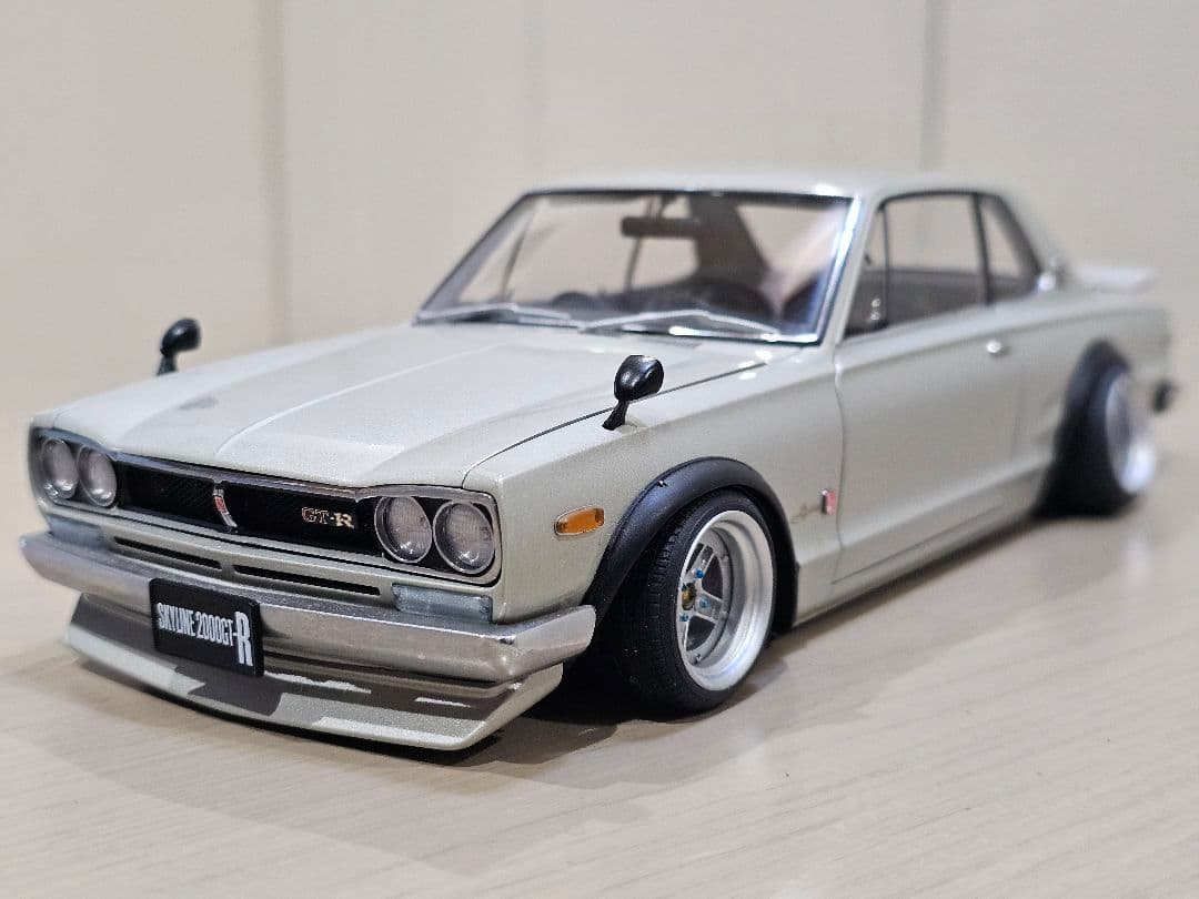 AUTOart　1/18　日産　スカイライン　GT−R　 (KPGC10)