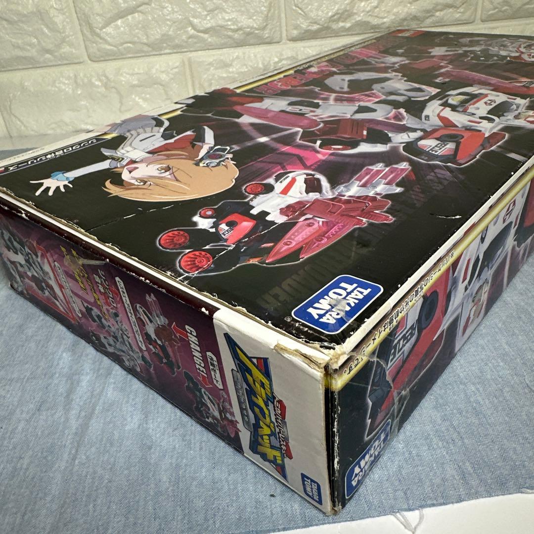 トミカハイパーレスキュードライブヘッド　シンクロ合体セット　アーマードエンペラー