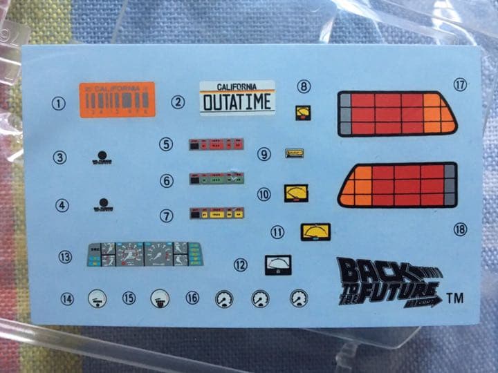 限定品 1/24 デロリアン・パート3 w/カラーエッチングパーツ アオシマ