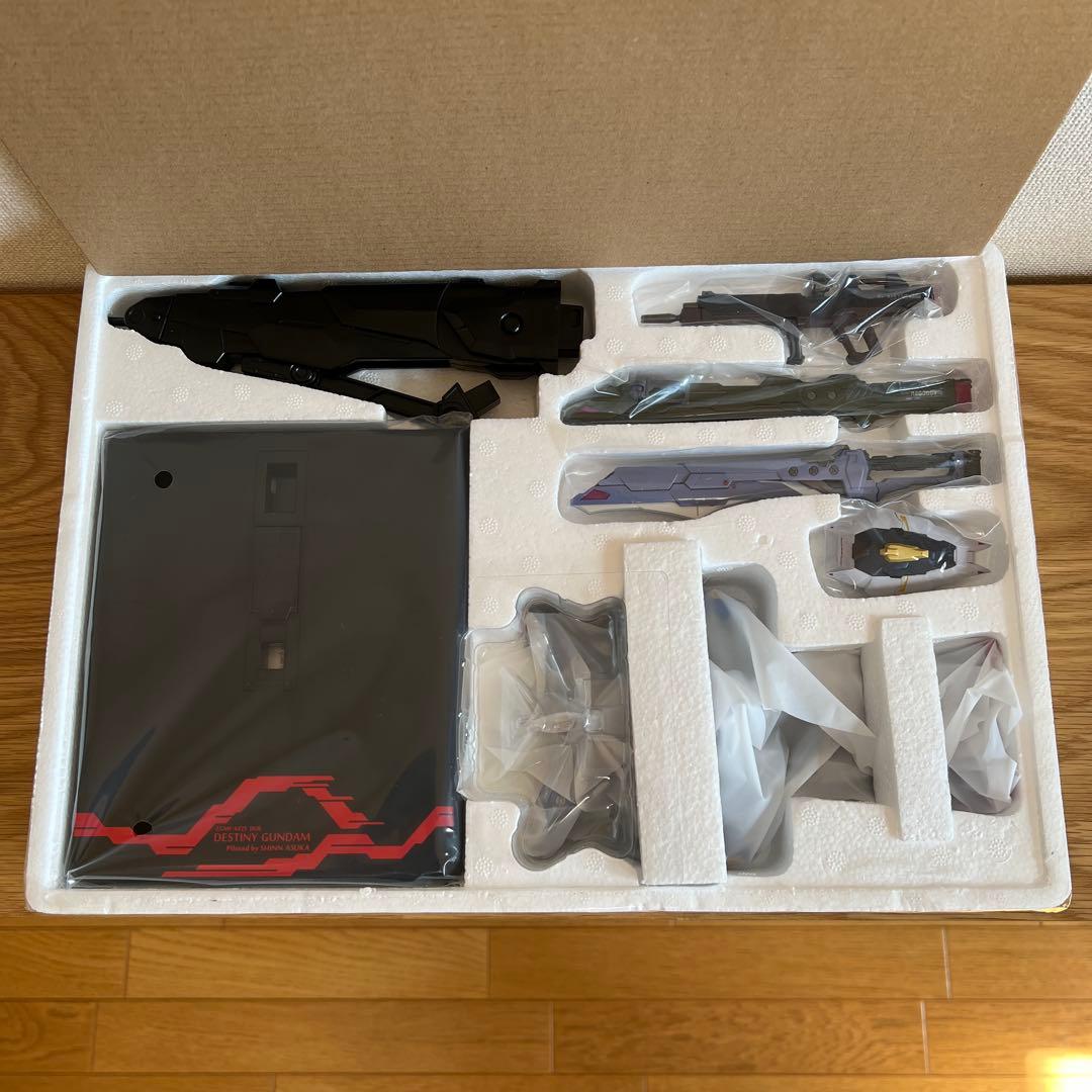 メタルビルド　デスティニーガンダム　2024