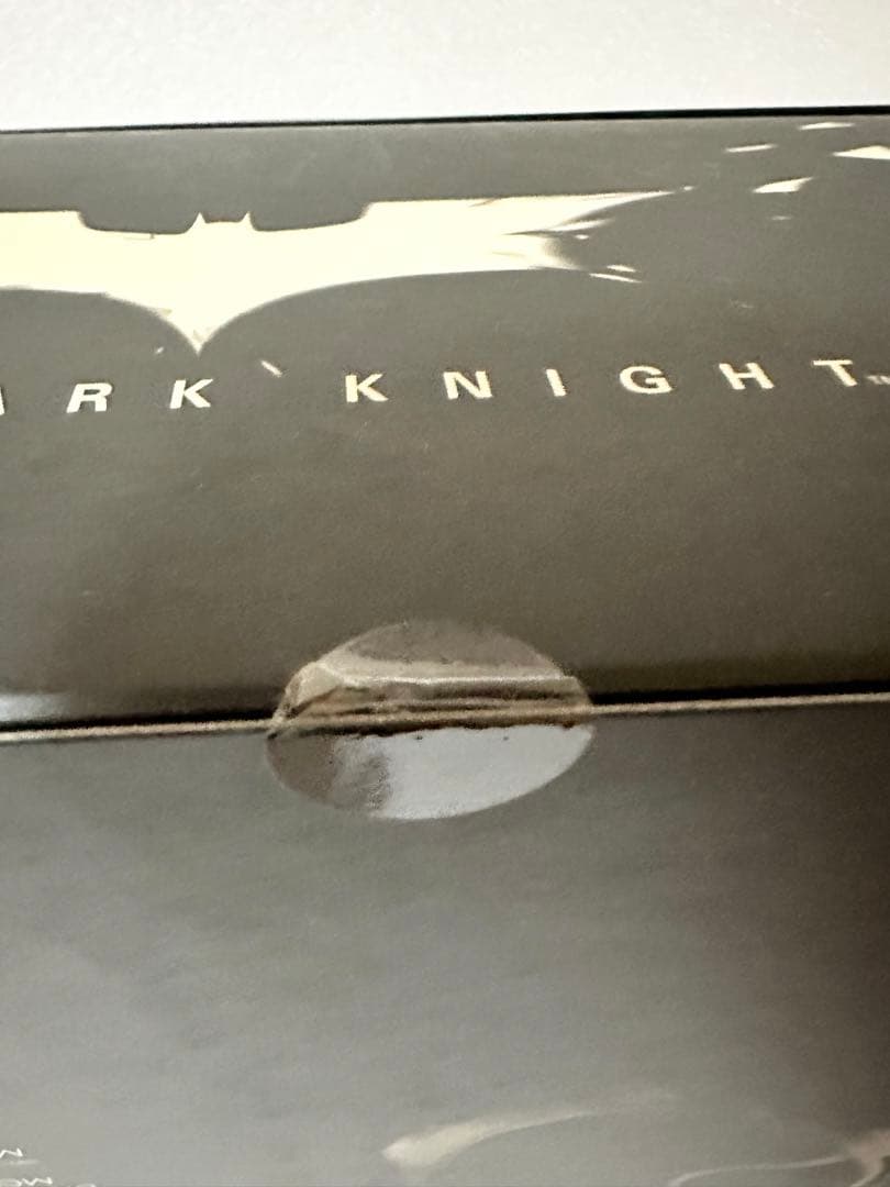 ホットトイズ　バットマン　ダークナイト　ジョーカー　フィギュア