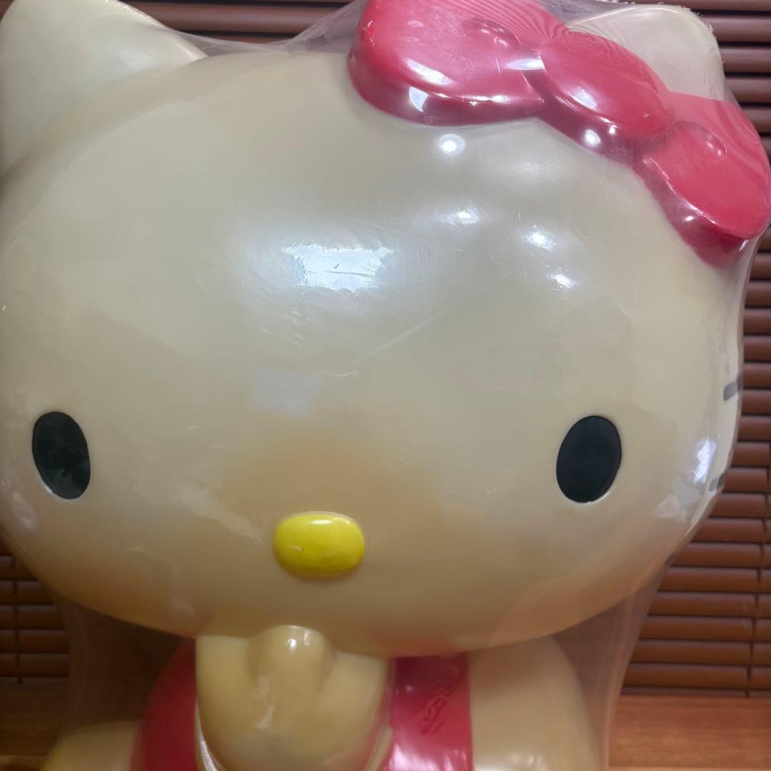 新品　ハローキティ　とても大きなライト　室内ライト