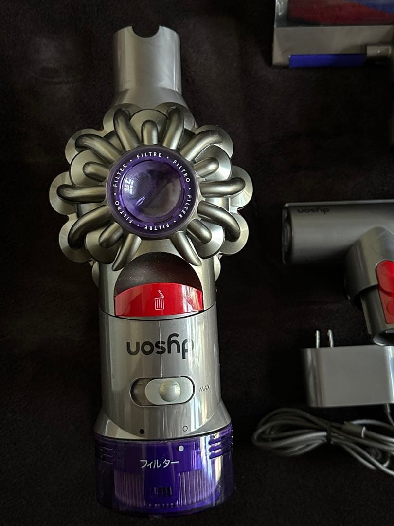 Dyson V8 Slim Fluffy Extra サイクロン式