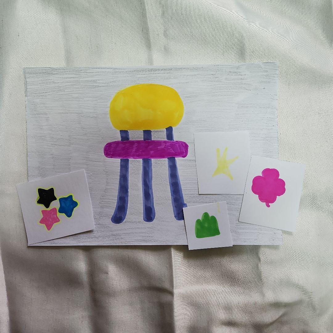 47500円です。絵画です。タイトルは、オブジェクト椅子型物体です。