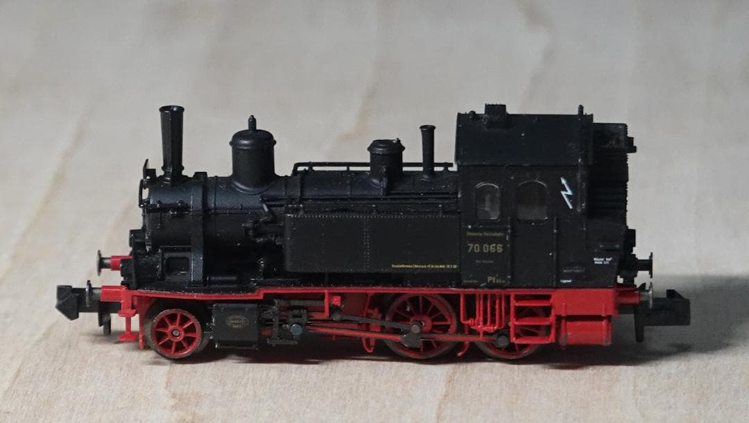 Nゲージ Fleischmann piccolo 蒸気機関車と客車セット