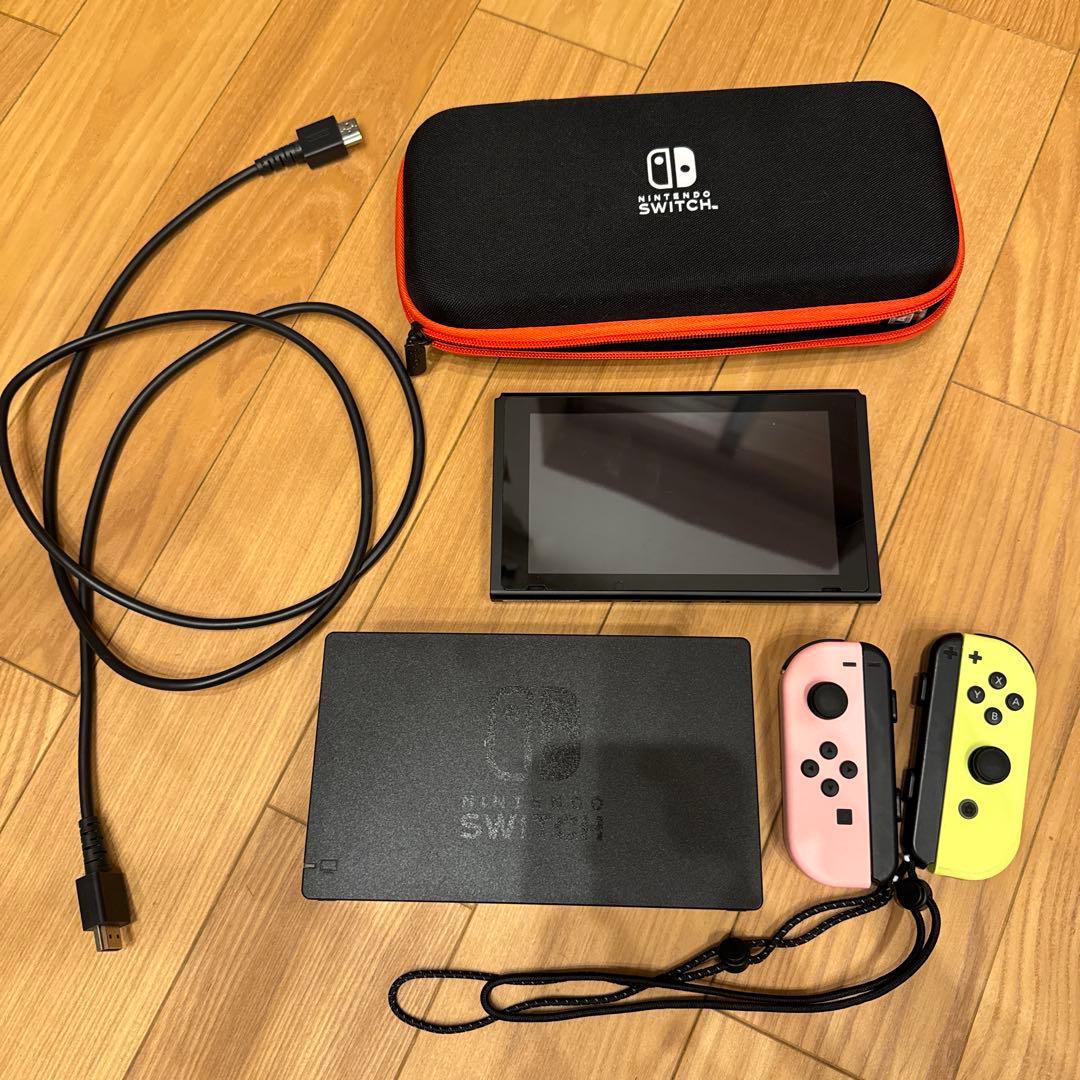 Nintendo Switch 本体　ジャンク品　ケース付き