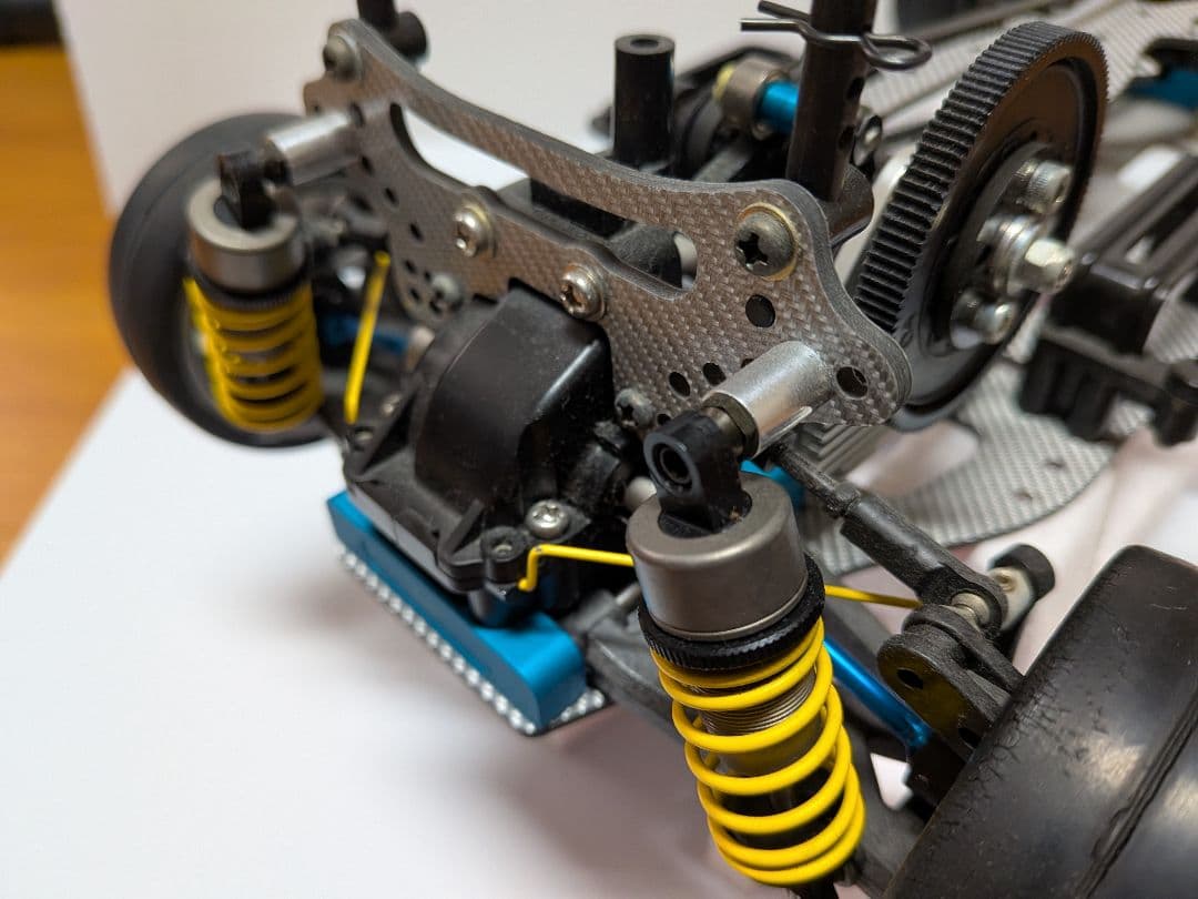 ノ*郎様 タミヤ 1/10 RC シャーシ TA-04 組み立て済み 未走行 当