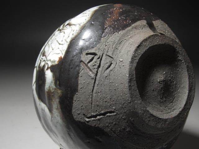 ☆　清水卯一　蓬莱茶碗　飽きの来ない味わい深い一品です☆y425