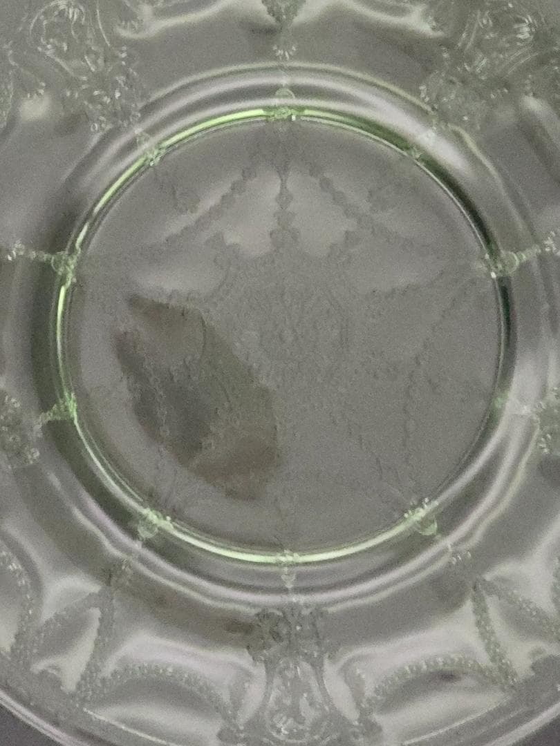 1930年代　アンカーホッキング　カメオグリーン　ウランガラス