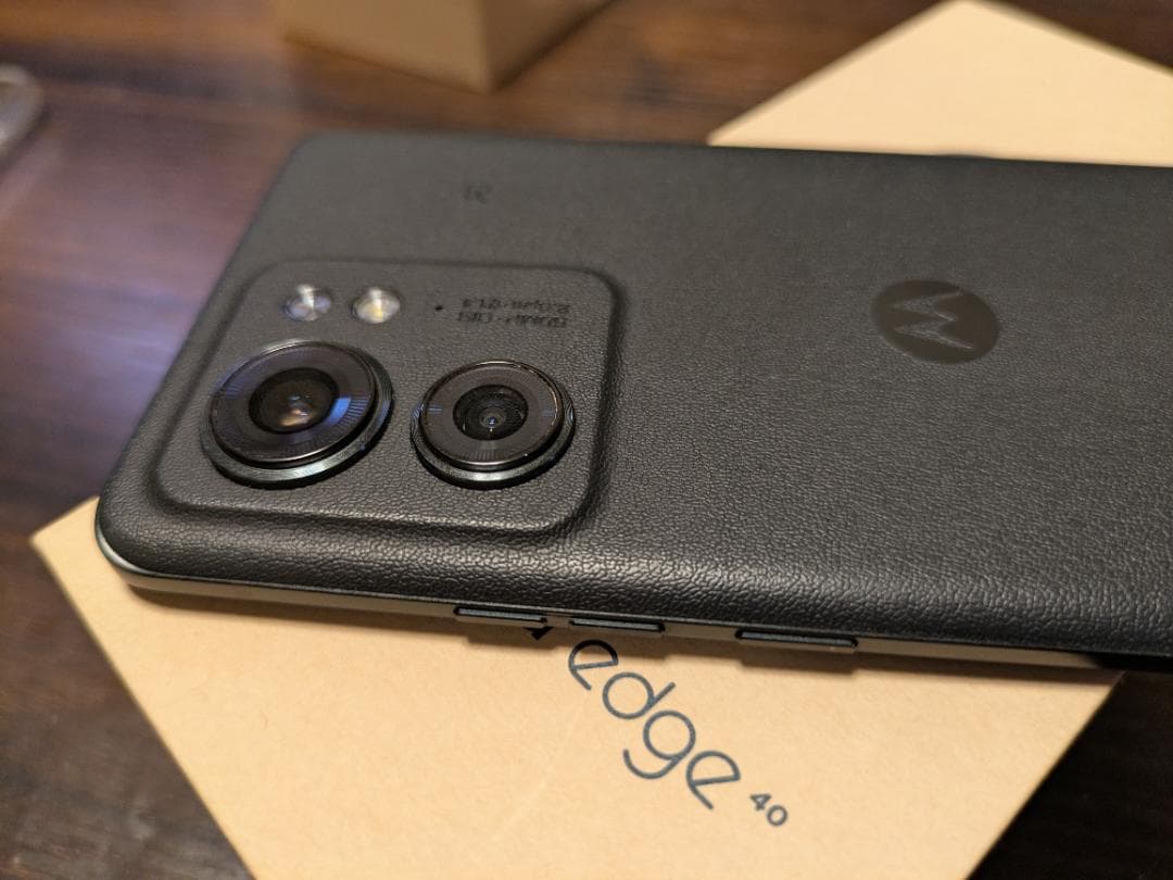 【美品】Motorola Edge 40 8GB 256GB ブラック