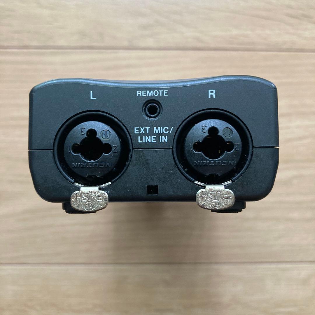 TASCAM DR-40 ウィンドスクリーンWS-11付き