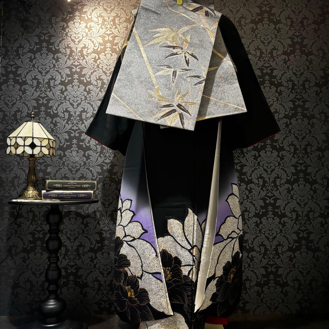 美品　黒地　大柄　金駒刺繍　金彩　逸品　振袖　フルセット 振り袖