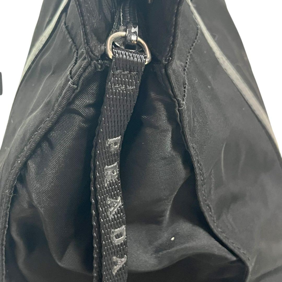 GREENLAND様プラダテスートムーンナイロンショルダーバッグBR0862 黒