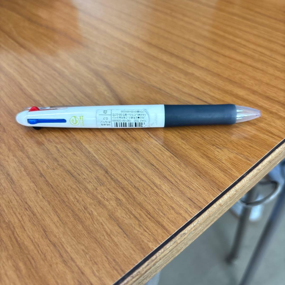 ホワイト ラバーグリップ シャープペンシル