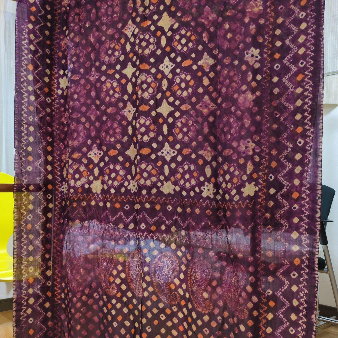 レア　希少品「壁掛け布」「飾り布」「タペストリー」「羽衣のように軽い布」「赤系」