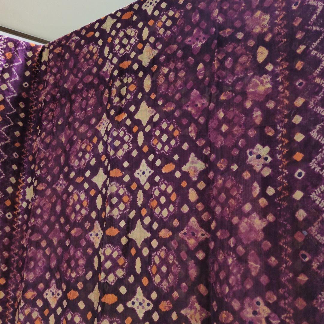 レア　希少品「壁掛け布」「飾り布」「タペストリー」「羽衣のように軽い布」「赤系」