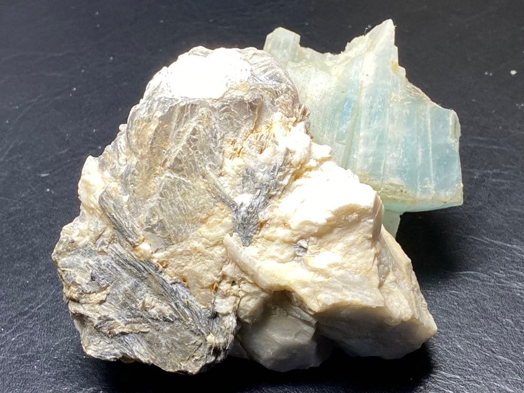 アクアマリン　347g マイカ　雲母