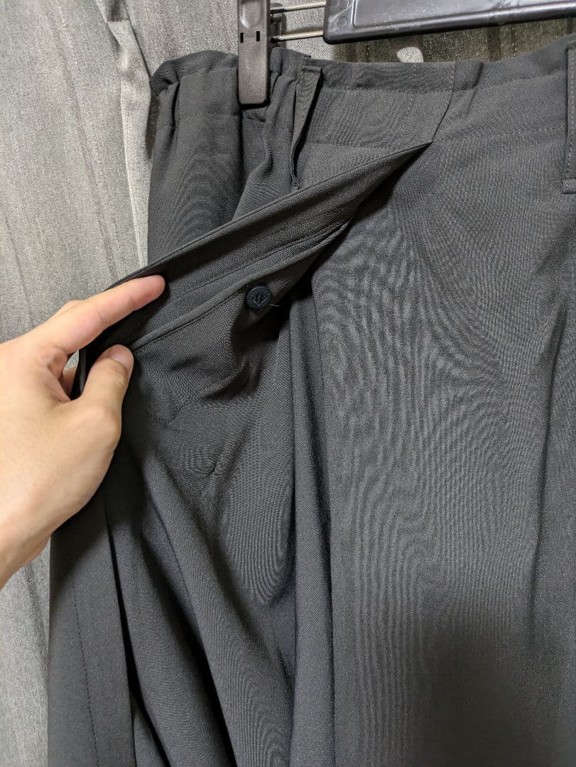 1325 ISSEY MIYAKE サルエルパンツ　グレー　IL61FF112