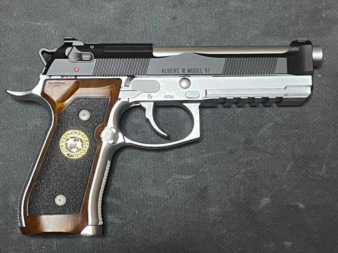 東京マルイ ガスガン サムライエッジ アルバート.W.モデル01 バイオハザード