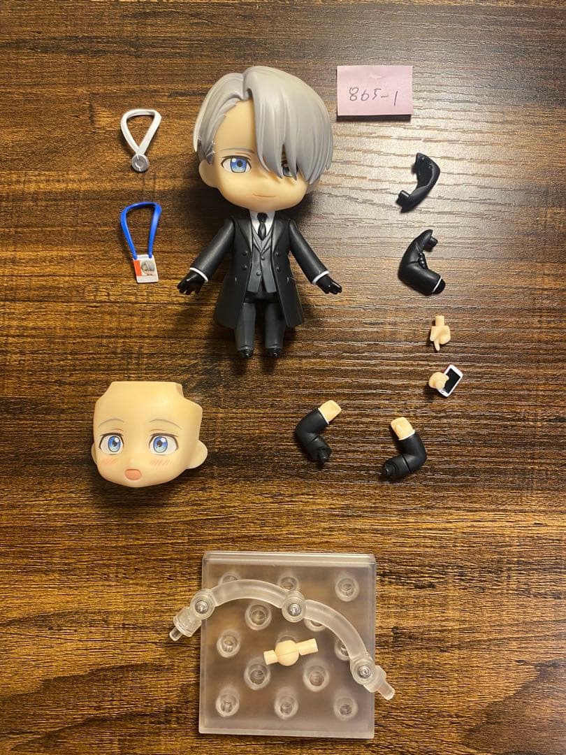 【激レア】ヴィクトルユーリ勇利ねんどろいど フィギュア ユーリ!!!on Ice