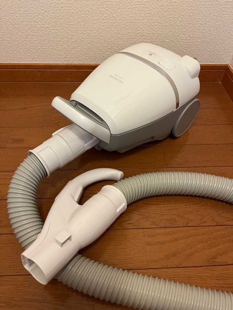 日立紙パック式掃除機 CV-KV70J