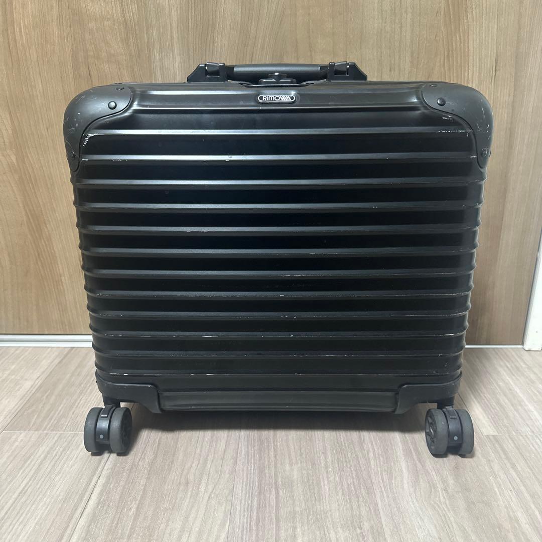 リモワ トパーズ　ステルス　4輪　26L ビジネストロリー