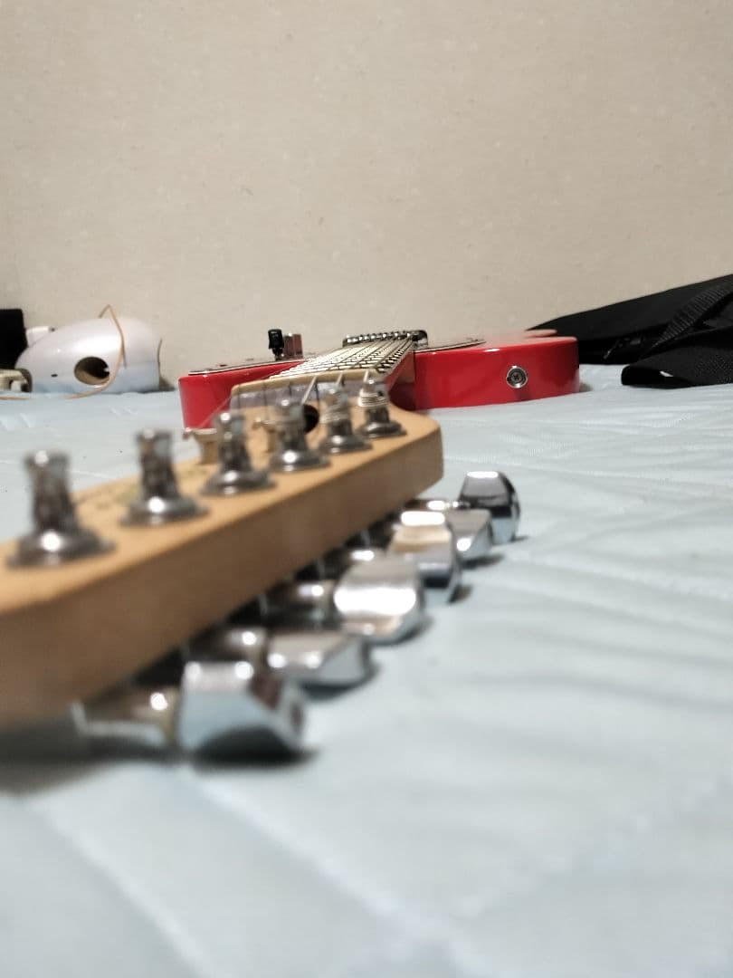 Squier スクワイア テレキャスター 赤 fenderケース付 初心者最適