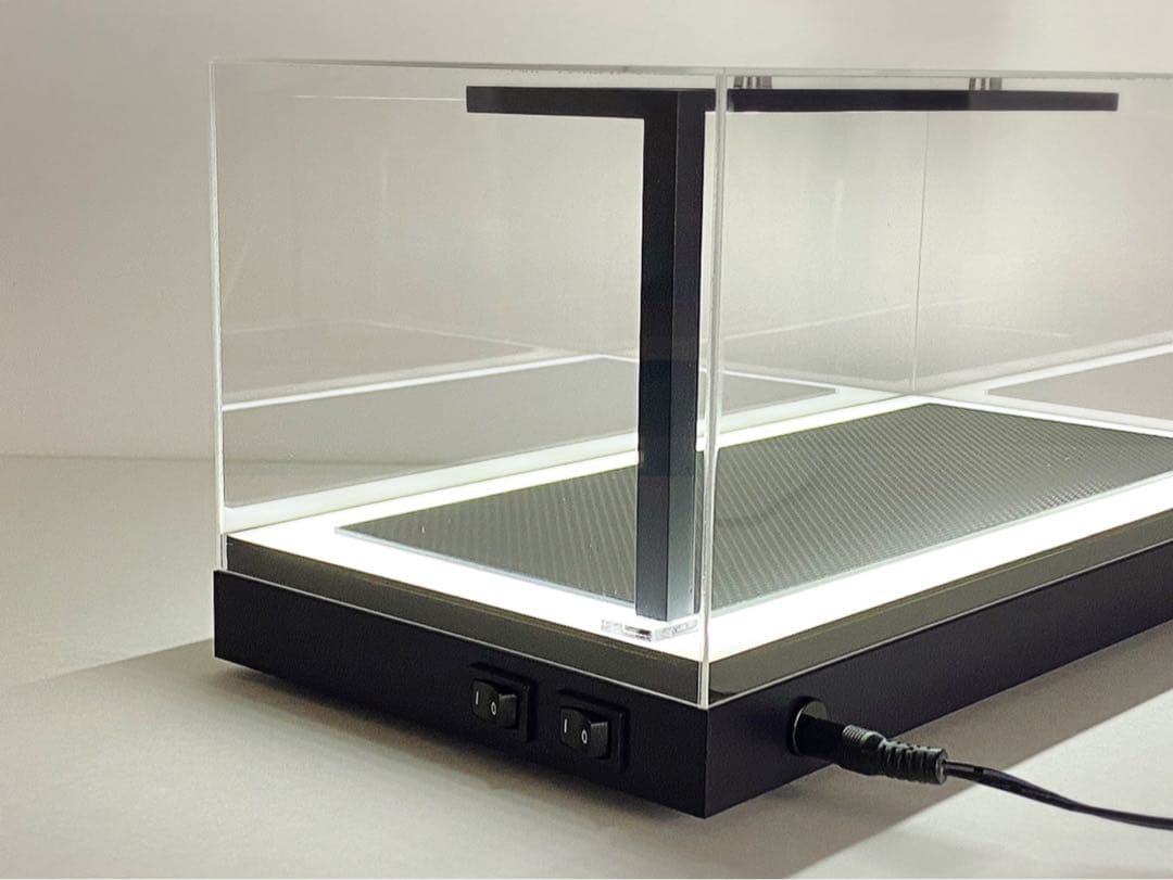 ★1/18 メルセデス 仕様LED照明付ディスプレイケース 【半艶ブラック】