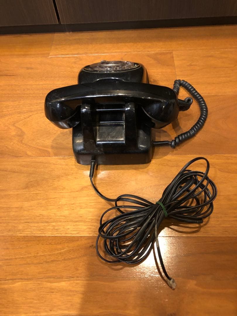 【お値下げ】昭和レトロ　黒電話　ダイヤル式固定電話・600-A1