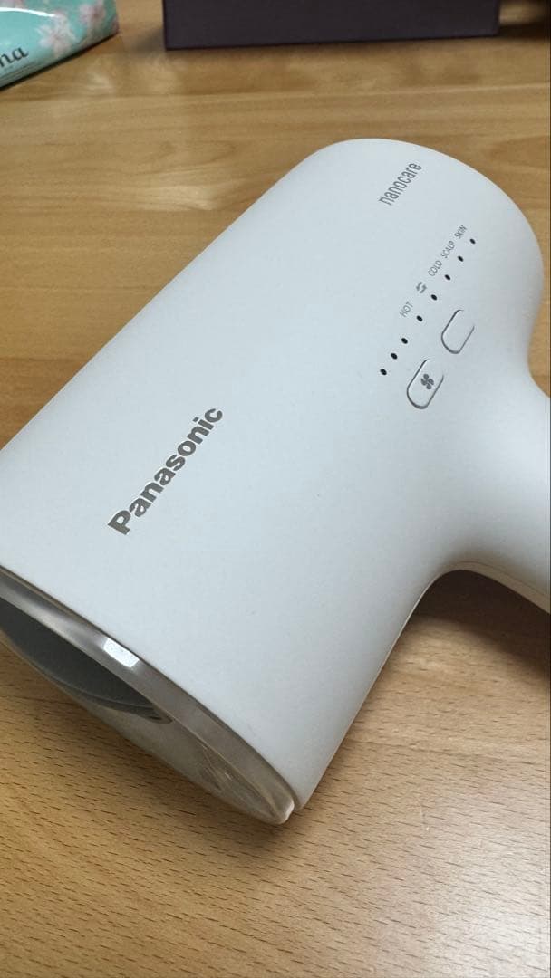 2025年購入新品同様✨️ノズル付き Panasonic ナノケア EH-NA0J