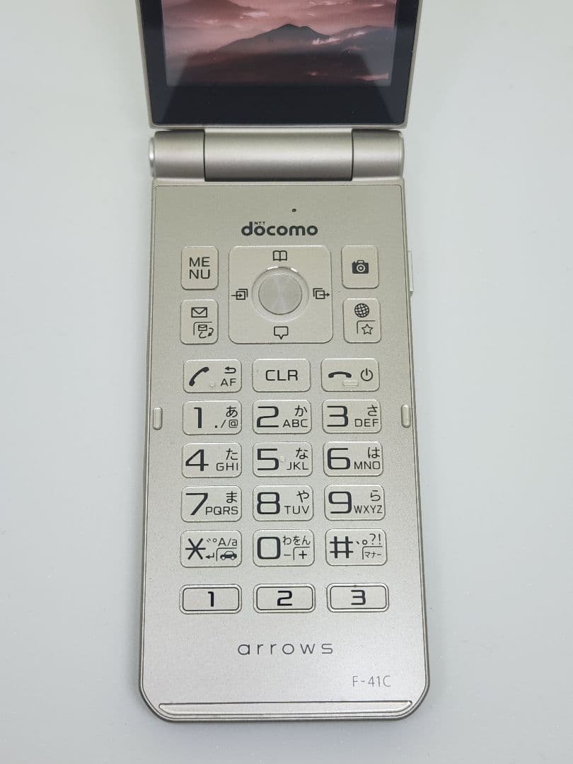 docomo arrows F-41C シルバー折りたたみ式