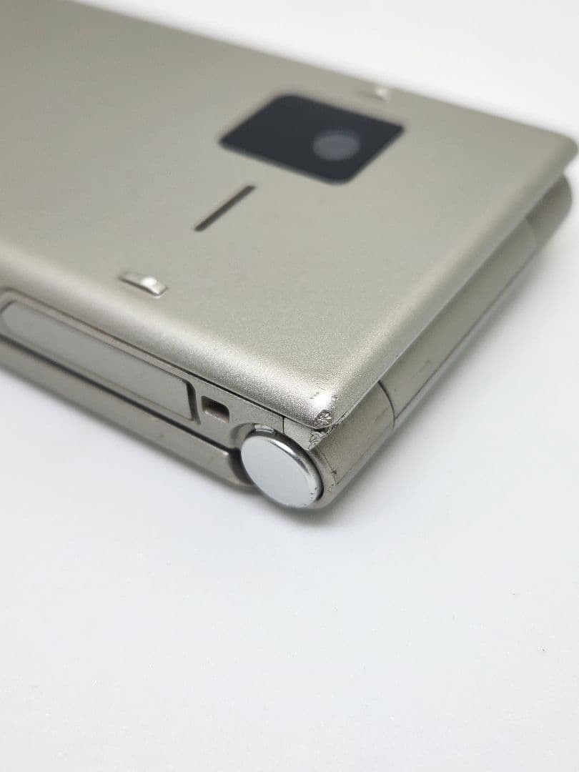 docomo arrows F-41C シルバー折りたたみ式