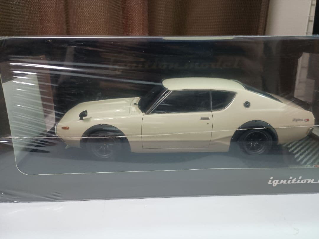 ignition model 1/18 ケンメリWhite