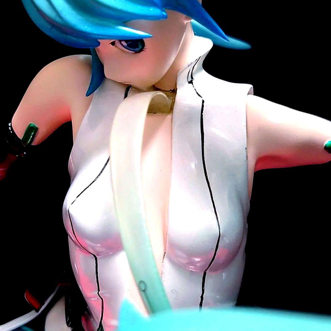 一点物　初音ミク　ガレージキット　完成品　ハンドメイド　一点物　フィギュア