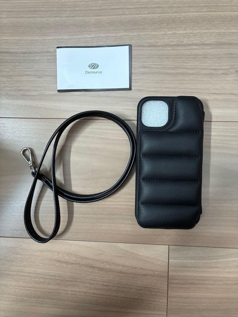 Demiurvo スマホケース　ストラップ