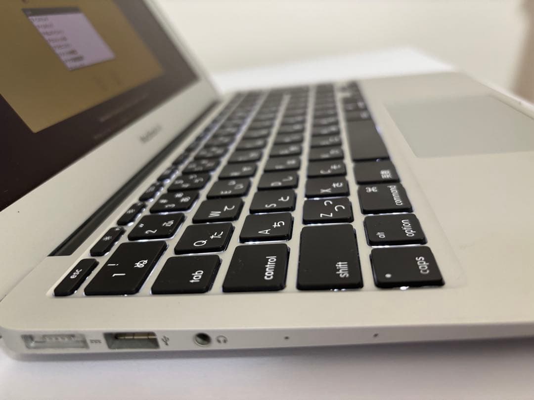 MacBook本体 MacBook Air 11-inch Early 2015