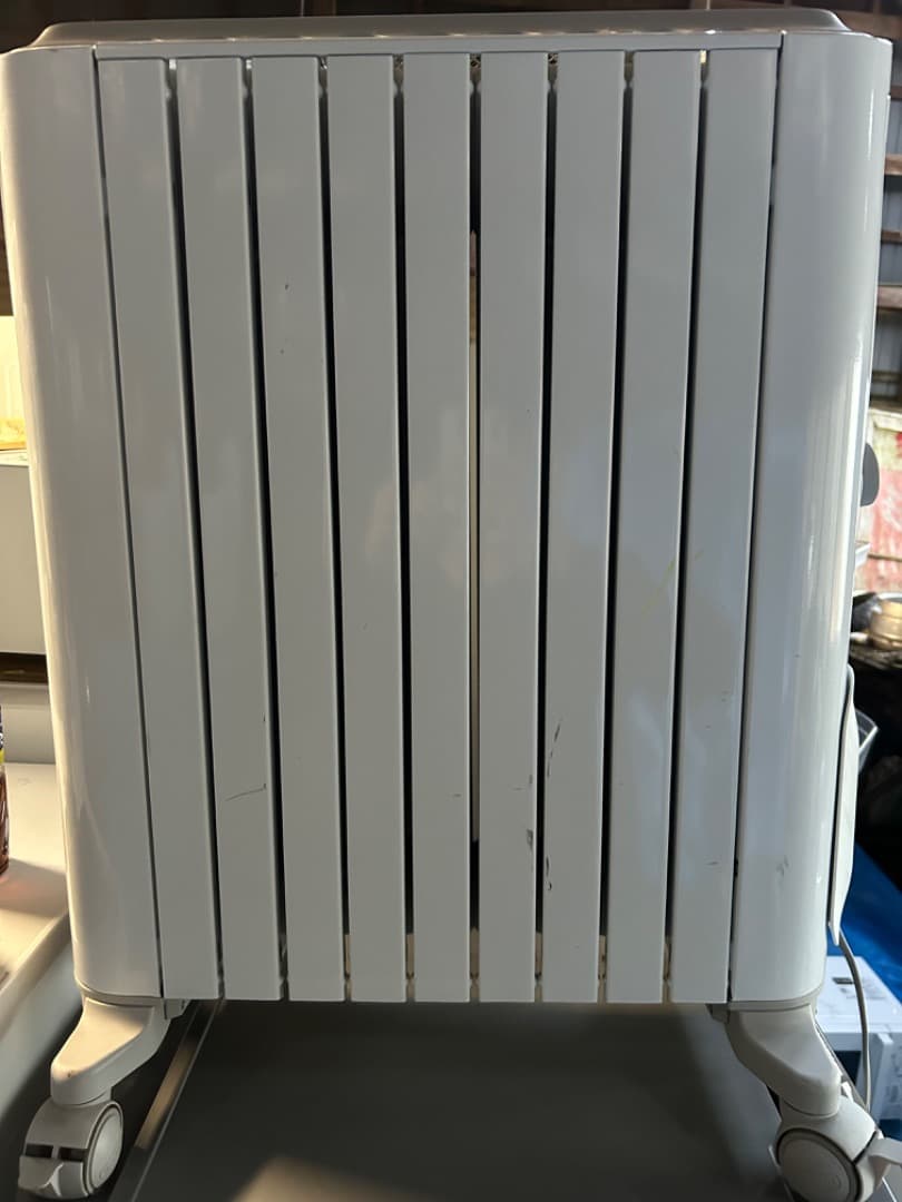 【動作良好・美品】デロンギオイルヒーター　ベルカルド　RHJ75V0915-GY