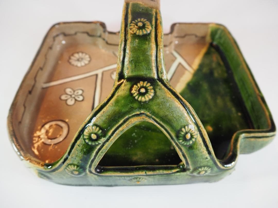 加藤十右衛門造『赤織部手鉢』（共箱）