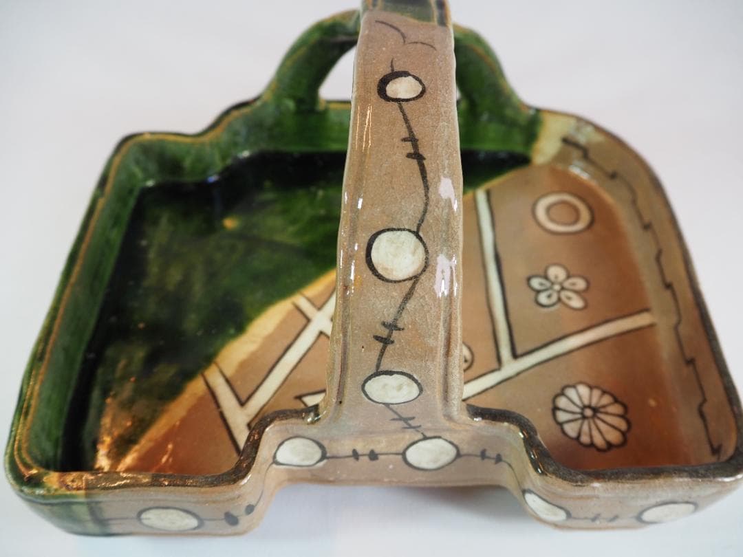 加藤十右衛門造『赤織部手鉢』（共箱）