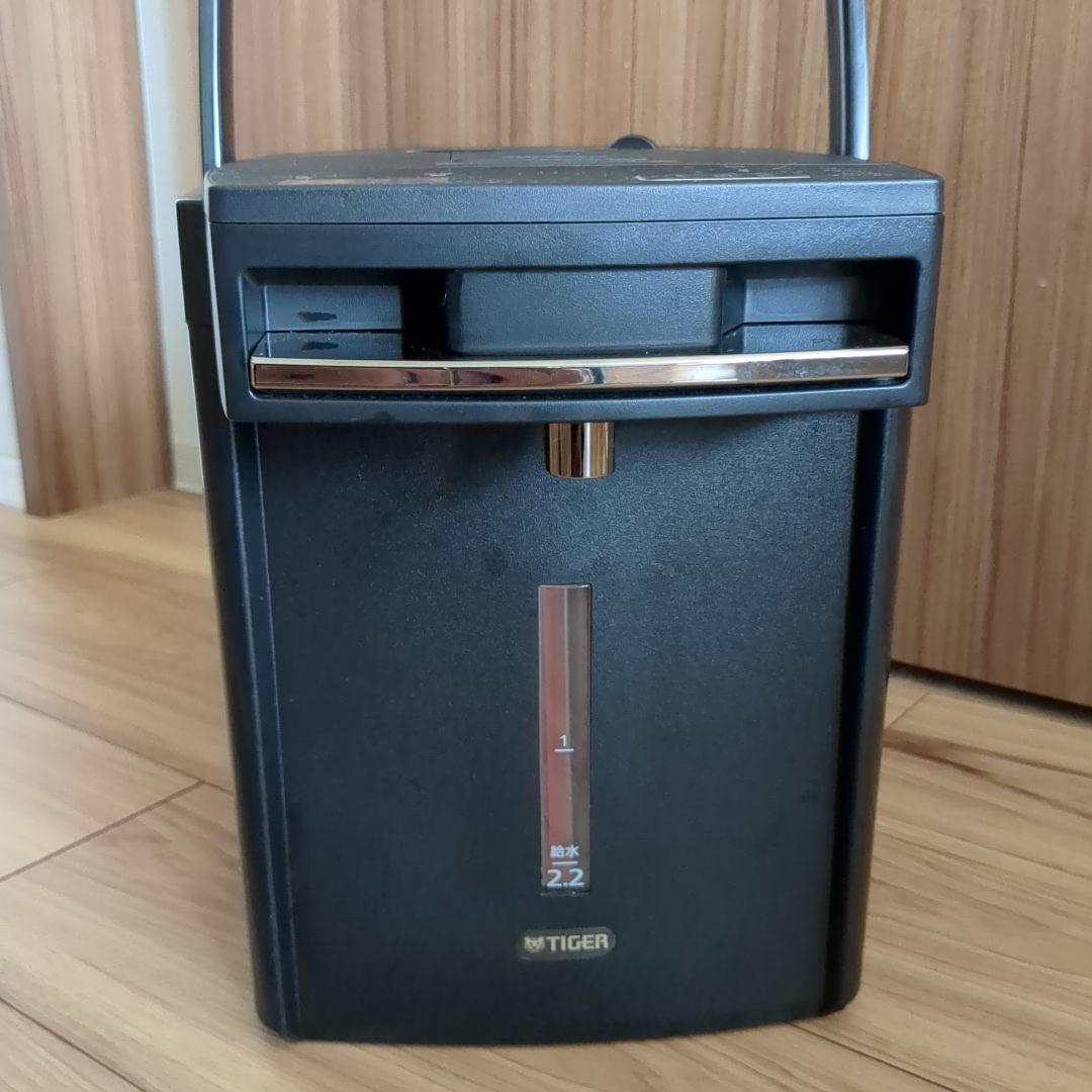 美品 タイガー 保温 電気ポット 蒸気レスVE電気まほうびんとく子さん ブラック