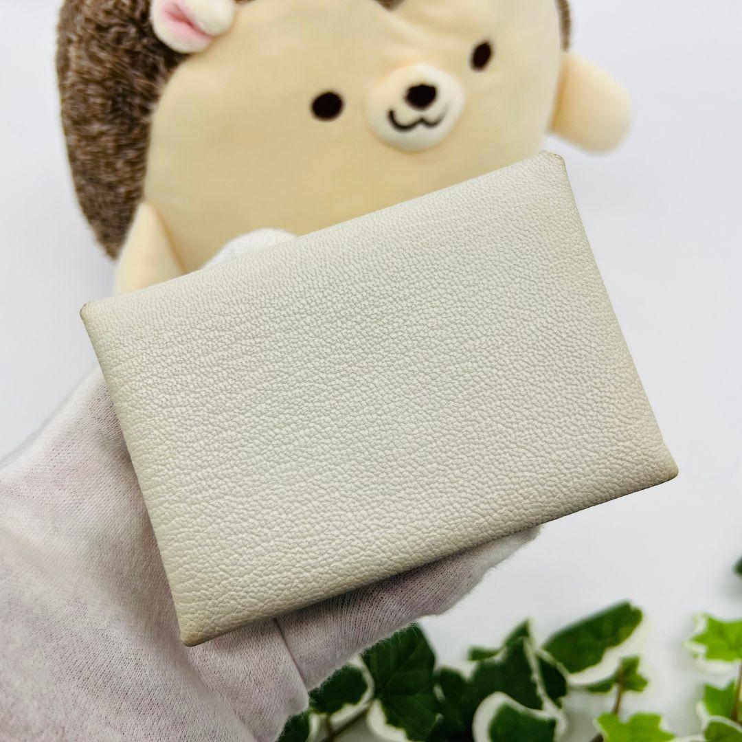 （ちーちゃん様） エルメス Ｕ刻印　カルヴィ　デュオ ケース ホワイト