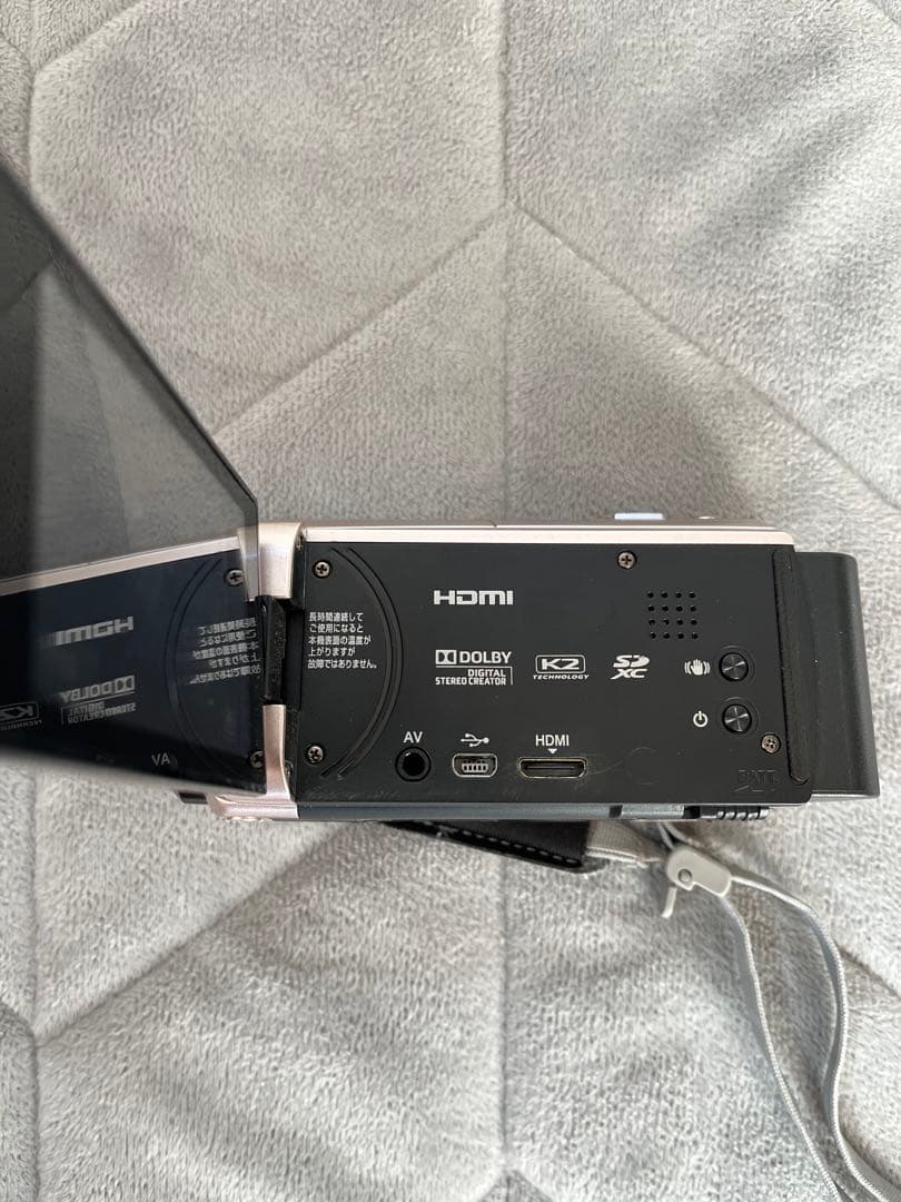 【2メガのSDカード付き】ビデオカメラJVC Everio GZ-E565